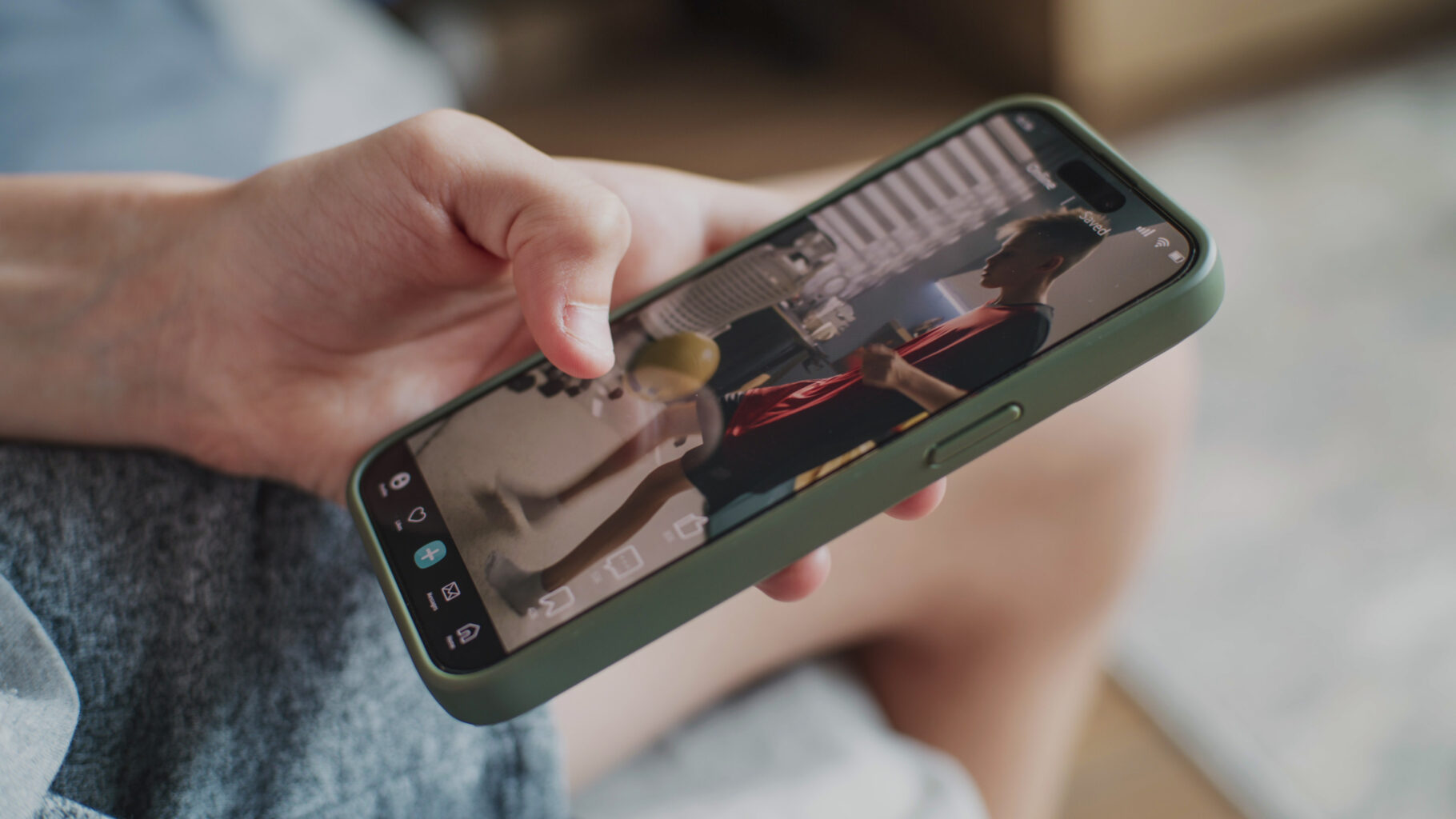 Facebook Reels vs Instagram Reels: What Is Best for Your Brand?